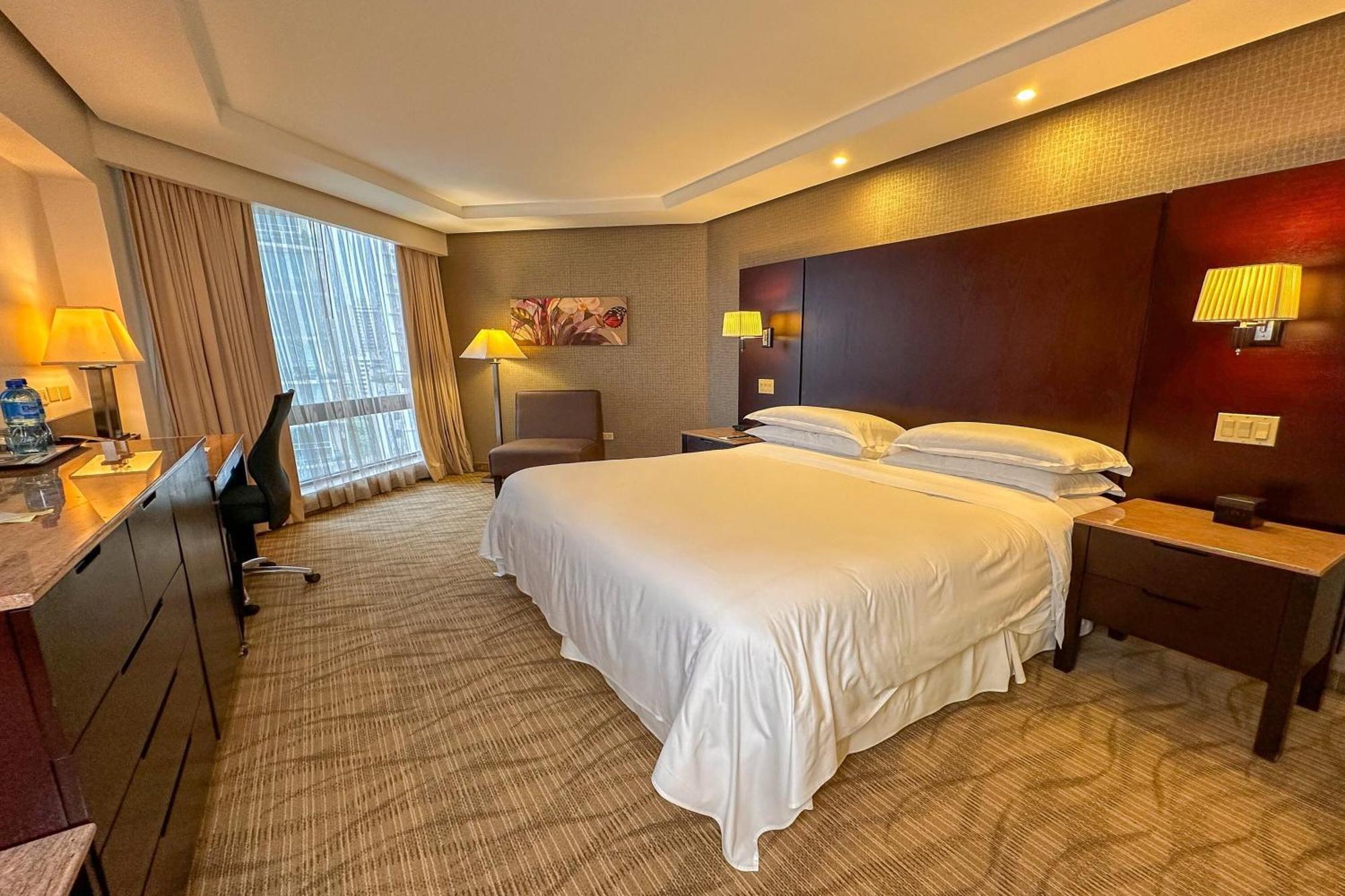 Sheraton Grand Panama Экстерьер фото A room at the hotel