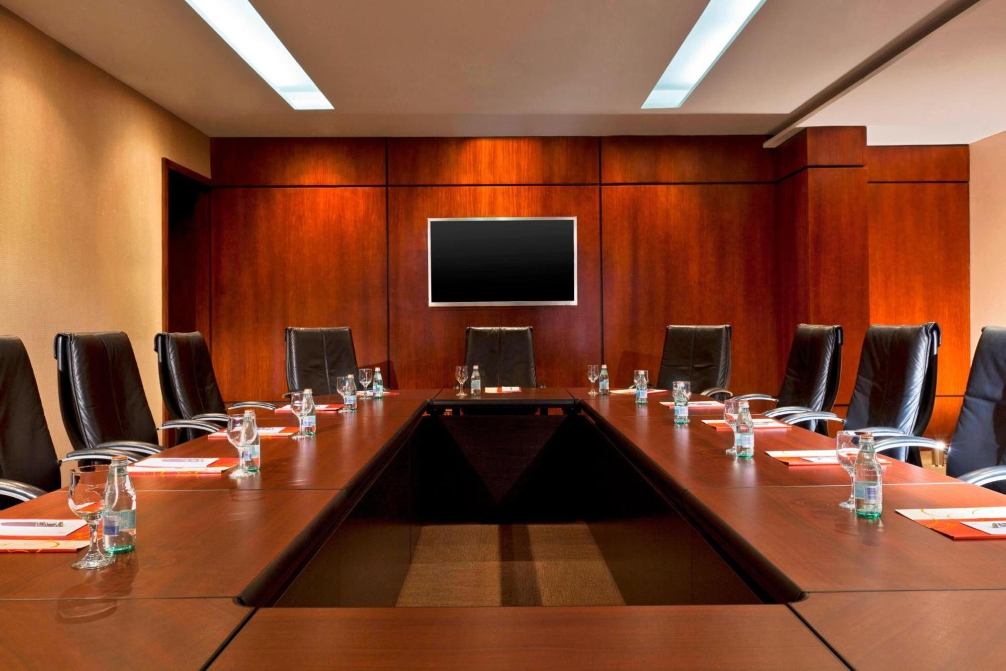 Sheraton Grand Panama Экстерьер фото A boardroom